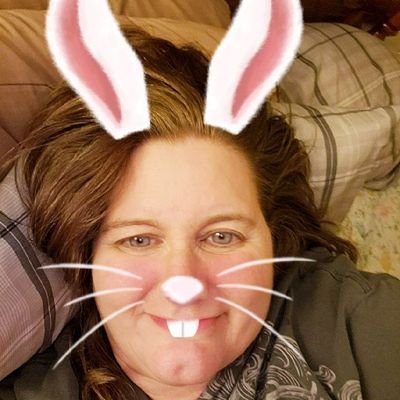 Kitzy79924128's profile picture. Carefree and happy