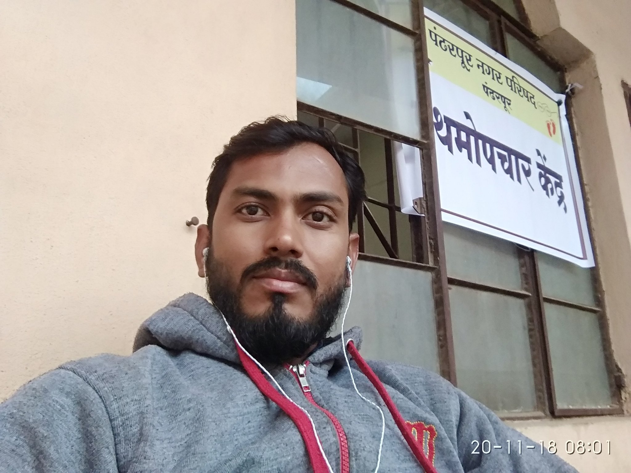 TAKDEERM's profile picture. kind and formal