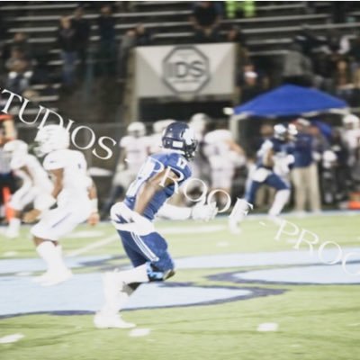 Camden Football🏈|WR|#17💪🏾|Student Athlete|C/o ‘19🎓 Check out highlights👇🏾