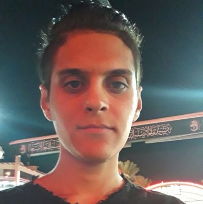 الصُعوباتّ مثل الابواب،،،بمجرد ان تعبرها تصبح خلفك