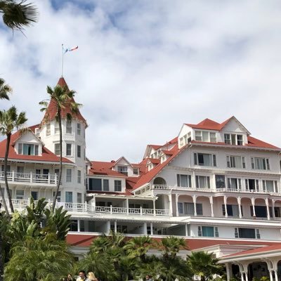 Aki_daddysky's profile picture. Girl&Boyの2児のDaddy。興味は旅行やBritish Rock、映画、英語、子育て、料理。 公立教員。