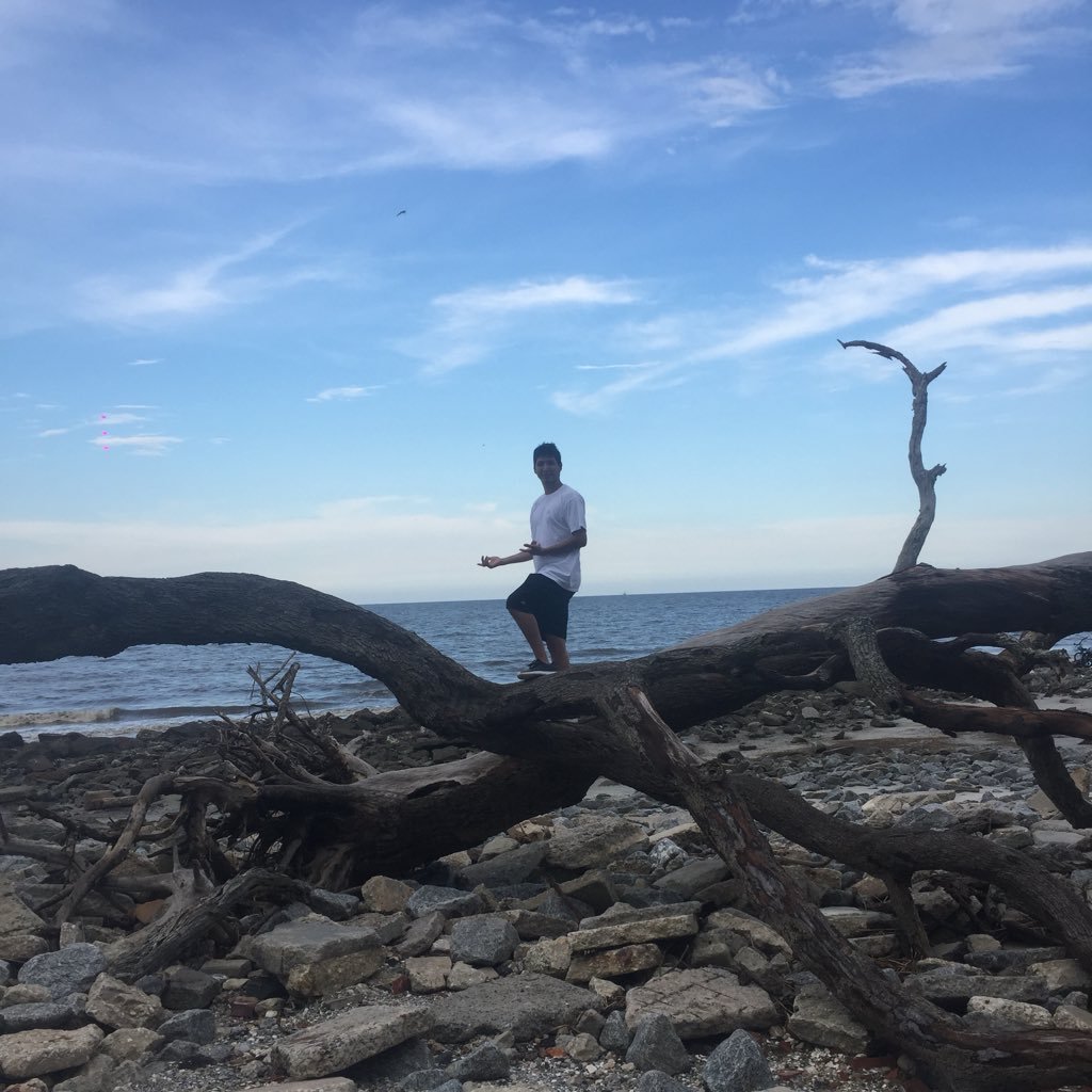 NiikeGod's profile picture. 🇲🇽/  “If you think you're perfect already ,then you will never be - [Cristiano Ronaldo]