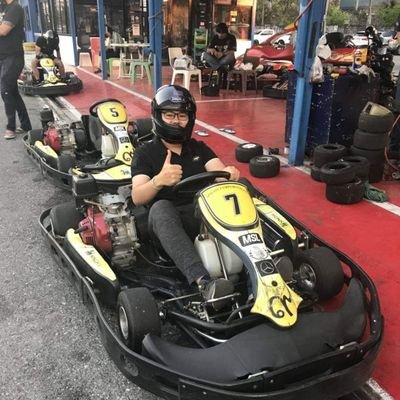 wowza8888's profile picture. อย่าดูถูกตัวว่าคงเป็นไปไม่ได้, เพราะความเป็นไปไม่ได้นี่แหละยิ่งต้องทุ่มเทให้มากที่สุด