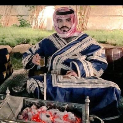 طلال من المملكة العربية السعودية K S A ع31 وزن 70 ابيض وسيم غير مدخن والحمدلله مقتدر ماديا ومعنويا بار بوالديني وسلامتكم. 🌷🌷🌷