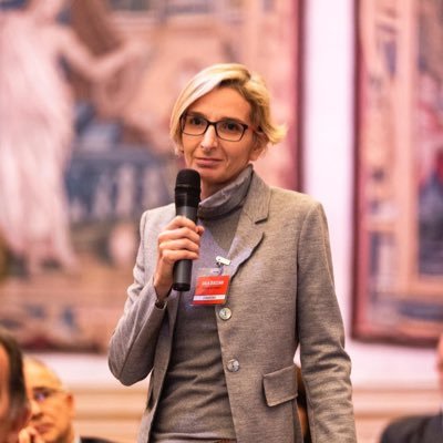 Molecular Biologist Science Writer #scicomm #Rarediseases #AdvancedTherapies #patients. Scientific Director @TerapieAvanzate @OssMalattieRare Views are my own