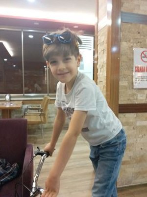 mustafahezer9's profile picture. 