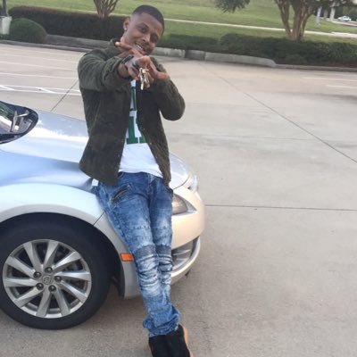 follow me 🤷🏾‍♂️