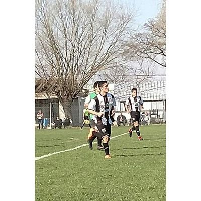 EmiPuchoLoco's profile picture. 