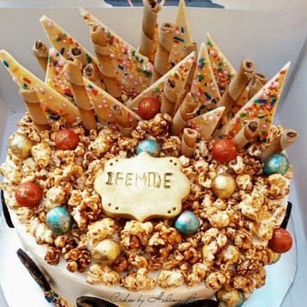 CakesbyHalima_b's profile picture. Part-time (Pâtisserie) 👩🏿‍🍳 || Premium Recipe Developer🌟 Sharing home-made happiness♥  || MSc. MIS 👩🏾‍🎓|| NRW||