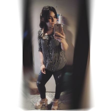 Me vas a buscar en otras personas y no me vas a encontrar 
18 Añitos/
Soltera.. 
Taurina♉
Bostera💙💛