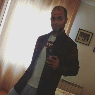 Estudiante de Magisterio en Educación Primaria
Tecnico especialista en Aerodance y Step y Tecnico multidisciplinar en Basic Fit.