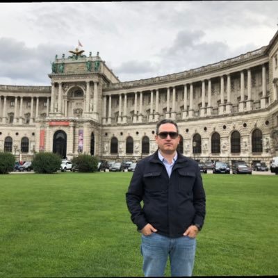 antonio_garza's profile picture. Coahuilense, UDEM de alma máter, minería y siderurgia de profesión. Disfruto las artes, viajes, autos, música y la buena comida.