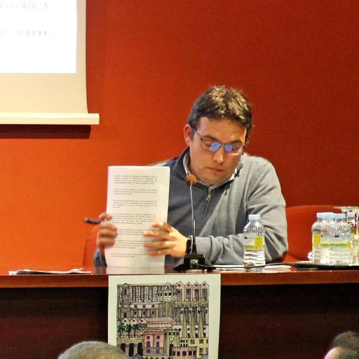 Periodista. Redactor de @diariodejerez Roteño de cuna, pero una jerezana me hizo de #Jerez. Papá de dos criaturitas. Ah, y bético del Universo...