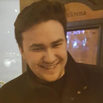 2Chins_'s profile picture. Used to do esports now just IRL Enjoyer and grass toucher