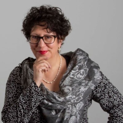 virtualpiglet's profile picture. One-eyed Wellingtonian. Mother of one, wife of one. Writer and editor. Nuts about words. Slightly obsessed with food... otherwise fairly sane.