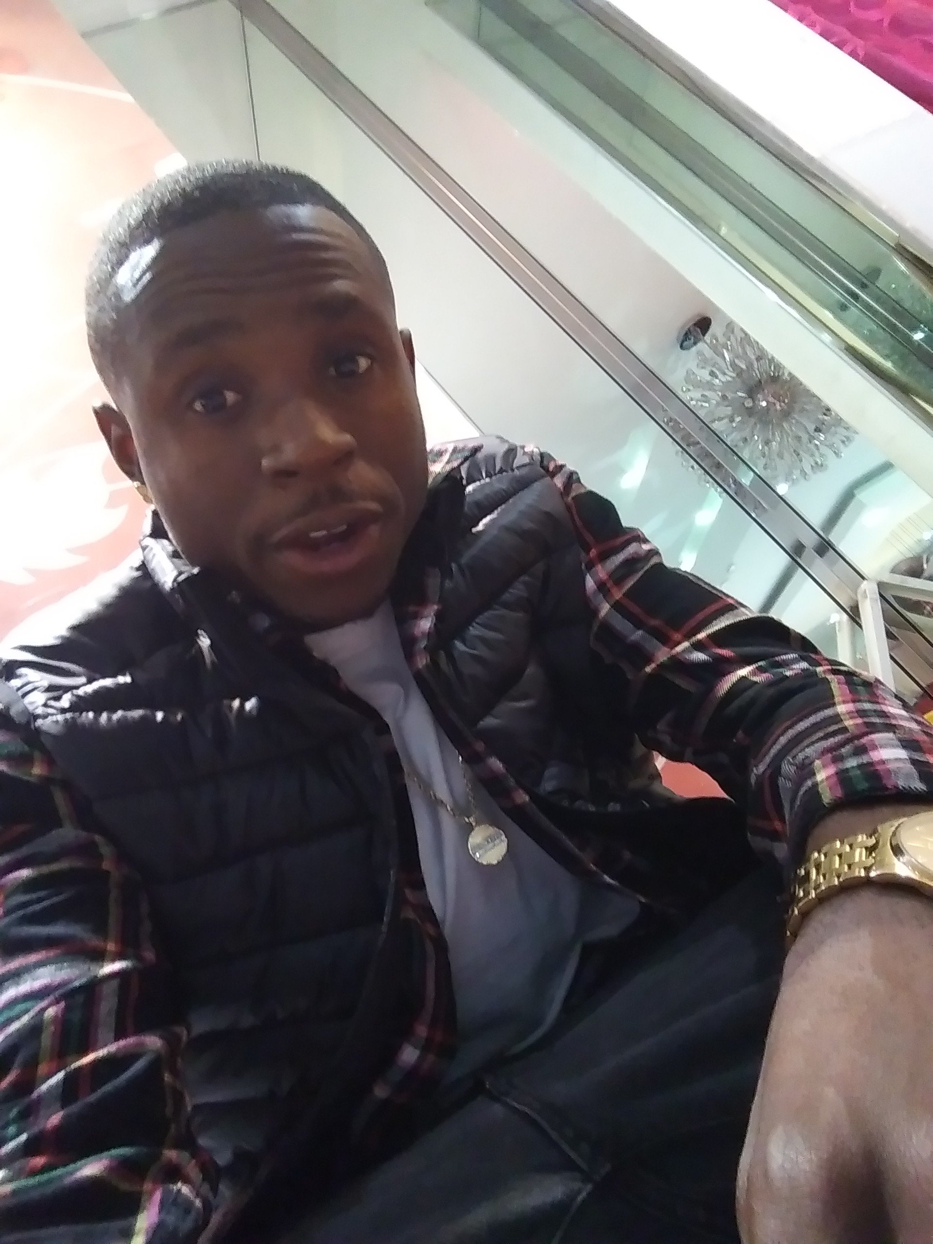 KINGMEGB's profile picture. Sacramento,Ca 
Music Producer
College Student
Dreamchaser
1John 4:20
IG: jiemaaann
Email: KingJCProductions@gmail
https://t.co/amJ84eaNpG…