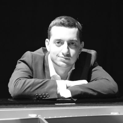 pablopianista's profile picture. Pablo, 29 years old,  winner of 24 prizes,  have already performed in
the main countries of Europe: England, France, Germany, Holland, Italy, Portugal and Spain