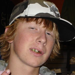 Bussin caps in my foes and nutts on my hoes.
https://t.co/ZjC5unRjiO