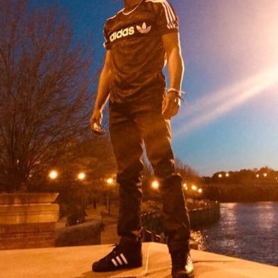New Twitter. Model Motivational Speaker RJB🤞🏾 #RIPDAD #RIPOOPS #RIPJD