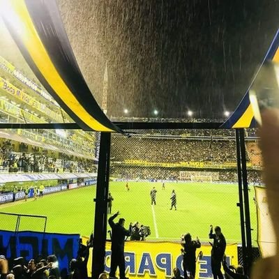 Mis angelitos Filio y Miguelito💔😭😭😇
CABJ💙💛💙
Unico amor el futbol⚽️😍
Francisco Miguel👶😍
#19💙🧡🎓