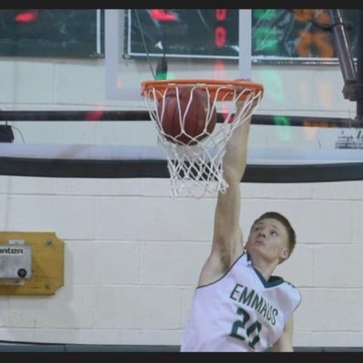 markswagberger's profile picture. Emmaus 🏀 19’