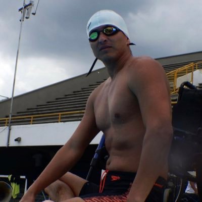 soy Nadador y Triatleta Colombiano. vicepresidente comité Paralímpico Colombiano