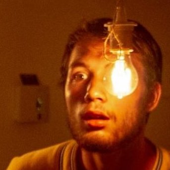 EmileMethot's profile picture. Who still uses Twitter nowadays?