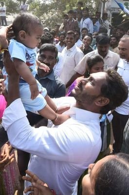 akbarsa81062577's profile picture. 