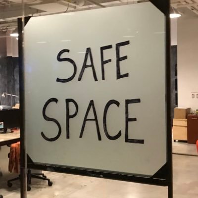 SnowflakeAwards's profile picture. 