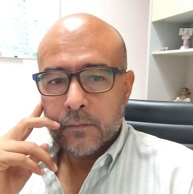 @AztecaBajio
Reportero, analista en comunicación.
Saltillense de nacimiento, rosareño de corazón, tapatío por adopción, Leonés por elección... y sigo sumando