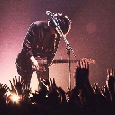 Hpez4fDn6sPSglU's profile picture. https://t.co/soaslFF7Dk APPLE /🍏/BUMP OF CHICKEN / RADWIMPS / 邦楽邦ロック好き