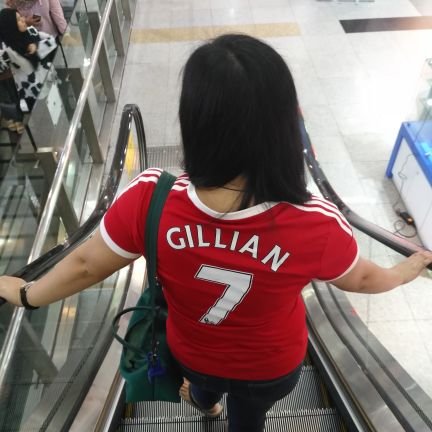 Gillian_Ggie's profile picture. Junkies Lover, Novels Eater... :-)