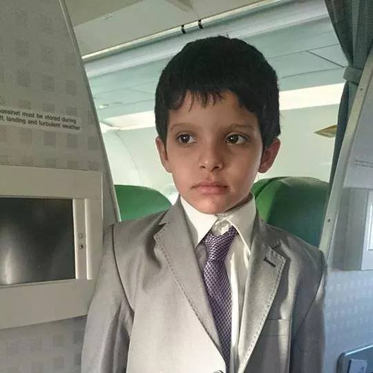 9UzHf6hChLm3FMv's profile picture. 