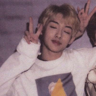 🌊 тσ тнє ωσяℓ∂ , нєяє ιѕ η¢т ! •°•°•
(🐣)~ lead dancer, vocal, fake maknae #97L