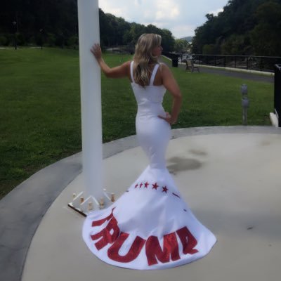 mamatrump1's profile picture. love my awesome family, blessed to live in the USA. love that Trump is our President!! respect our flag and our country 🇺🇸❤️