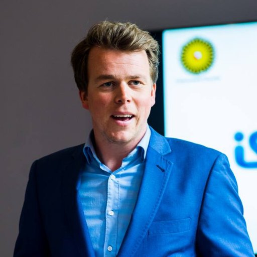 Hoofd Communicatie bij de Tweede Kamerfractie van @D66 | Zeilen | Wielrennen (kijken) |