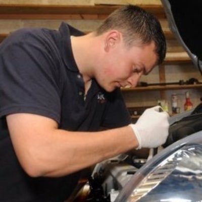 Diagnostic and EV Technician for an Independent workshop based in Caernarfon, North Wales. @BandKWilliams