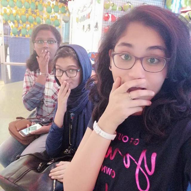 alishathundu's profile picture. 19&..loves reading+music+shit load of drama🤙🏼
@rose.alisha