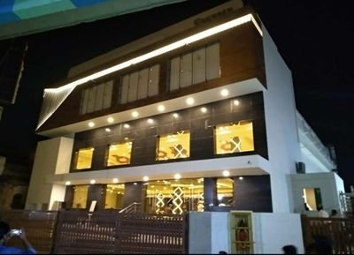 Trichy most famous: Cauvery Theater. Newly renovated as Cauvery Cinemas A/C equipped with 4K projection & Dolby 7.2 Audio.

Heber Road, Palakarai, Trichy-620001