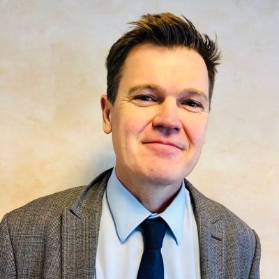 Responsable Innovation CRÉDIT MUTUEL. Être à l’écoute, défricher, investiguer, mettre en relation, co-construire, confronter, évaluer.