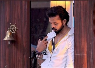 Roshni37506501's profile picture. 