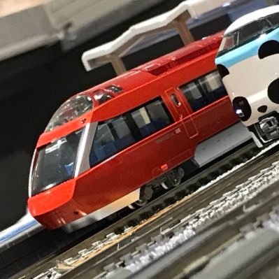 c6DNXdJ8cG2m01t's profile picture. 鉄道模型 Nゲージにはまっている 中2 です。 いいね コメント などよろしくお願いします。