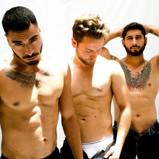 Somos la TIENDA PARA HOMBRES🌈
más SEXY Y EXCLUSIVA😈
Atendemos en:
🇨🇱 ALFREDO BARROS ERRAZURIZ 1954 OF.1207. Providencia. Metro Pedro de Valdivia