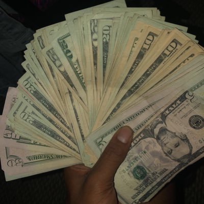 need cash now DM me turn 20/200 40/400 60/600 DM now 💰