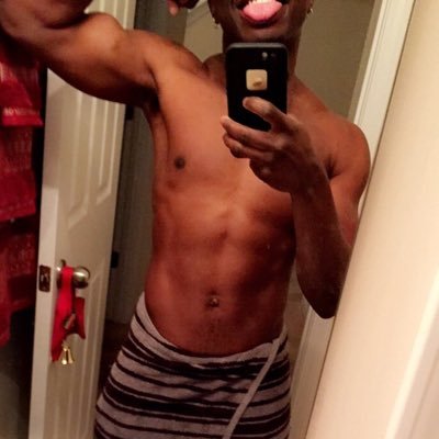 New to Twitter 🇳🇬. Big dick Confident nigga. Life’s short Suck my dick today. please no skinny nigga slander. Dm pretty nudes. add me on 👻: kushmeatt