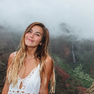 monicaroams's profile picture. livin life one leetle at a time 🦋