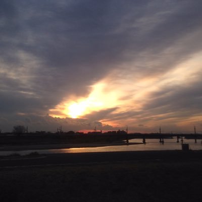 koki03744388's profile picture. 自由に生きていく。 相互フォロー100%！ 足が太いのがずっと悩みで実体験や自分のやっていることをツイートしていってダイエットしていきたいと思います。