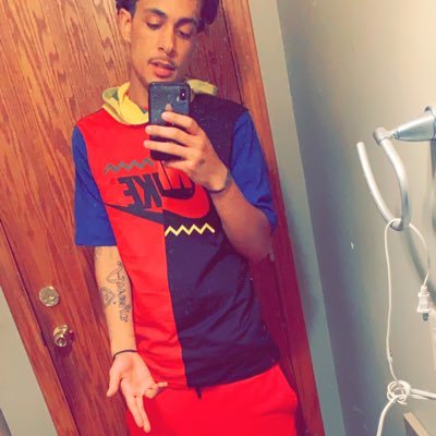 NEWPAGE BARZ FROM QUEZ HIMSELF OLD NEW OR EVEN JUST THOUGHT OFF FAN PAGE AS WELL FOLLOW I FB. 4/16✊🏽❤️💯 #2LIve.O.E #RIPMSAGO #22ANDDOINIT #DOITFORMYDAUGHTER.
