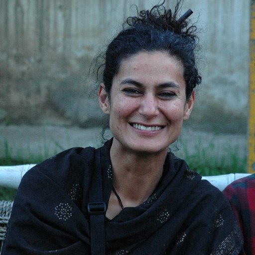 Formerly Video Journalist in conflict areas. Humanitarian media/communications, peacebuilding & current candidate for Master of Peace and Conflict Studies, ANU