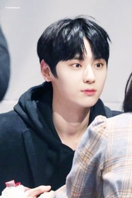 빛나는 민현아